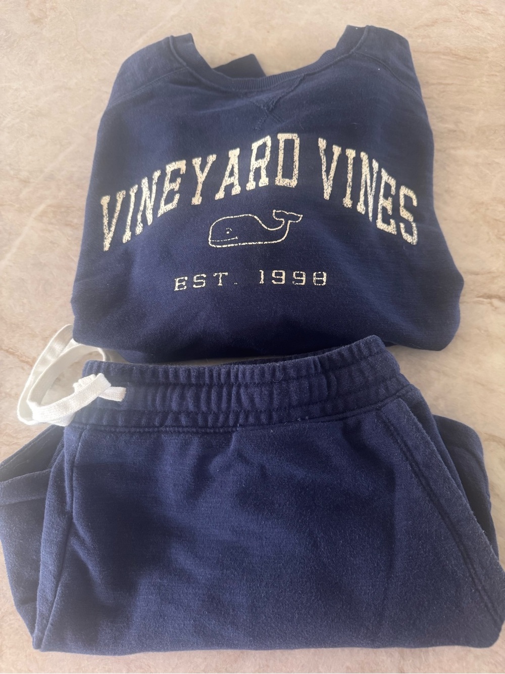 Vineyard Vines Navy Whale Lounge Set Sweatshirt & Shorts Size L/XL